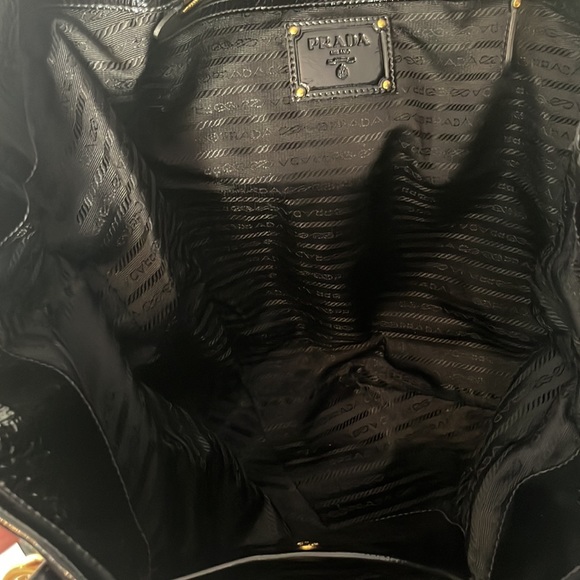 Prada nylon/ patent leather large bag with gold/patent chain handle - Picture 2 of 16